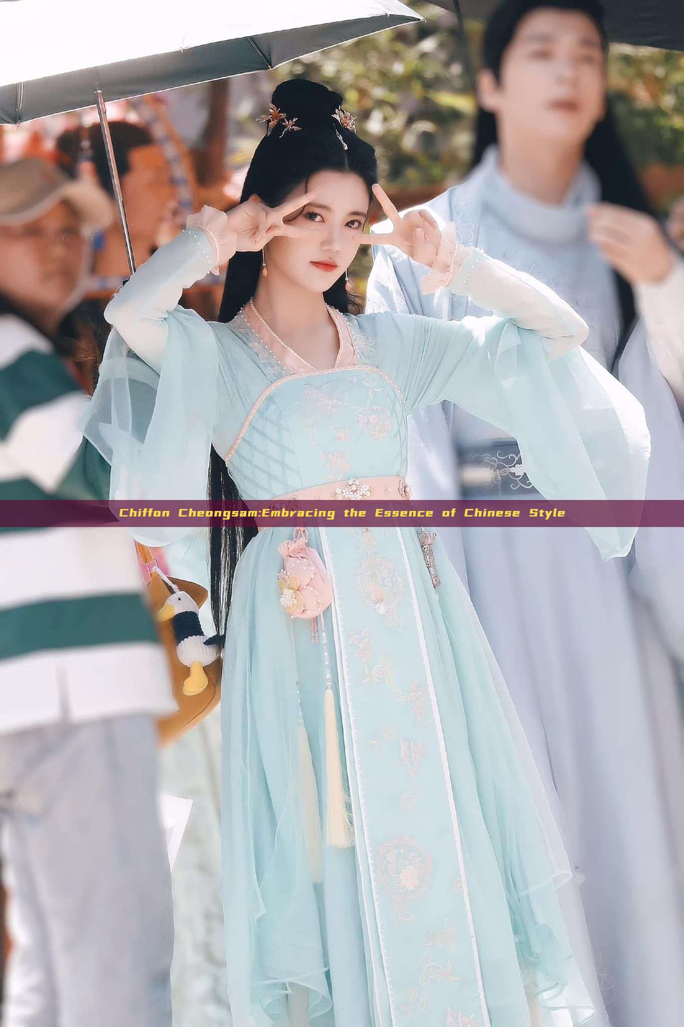 Chiffon Cheongsam:Embracing the Essence of Chinese Style Chiffon Cheongsam:Embracing the Essence of Chinese Style