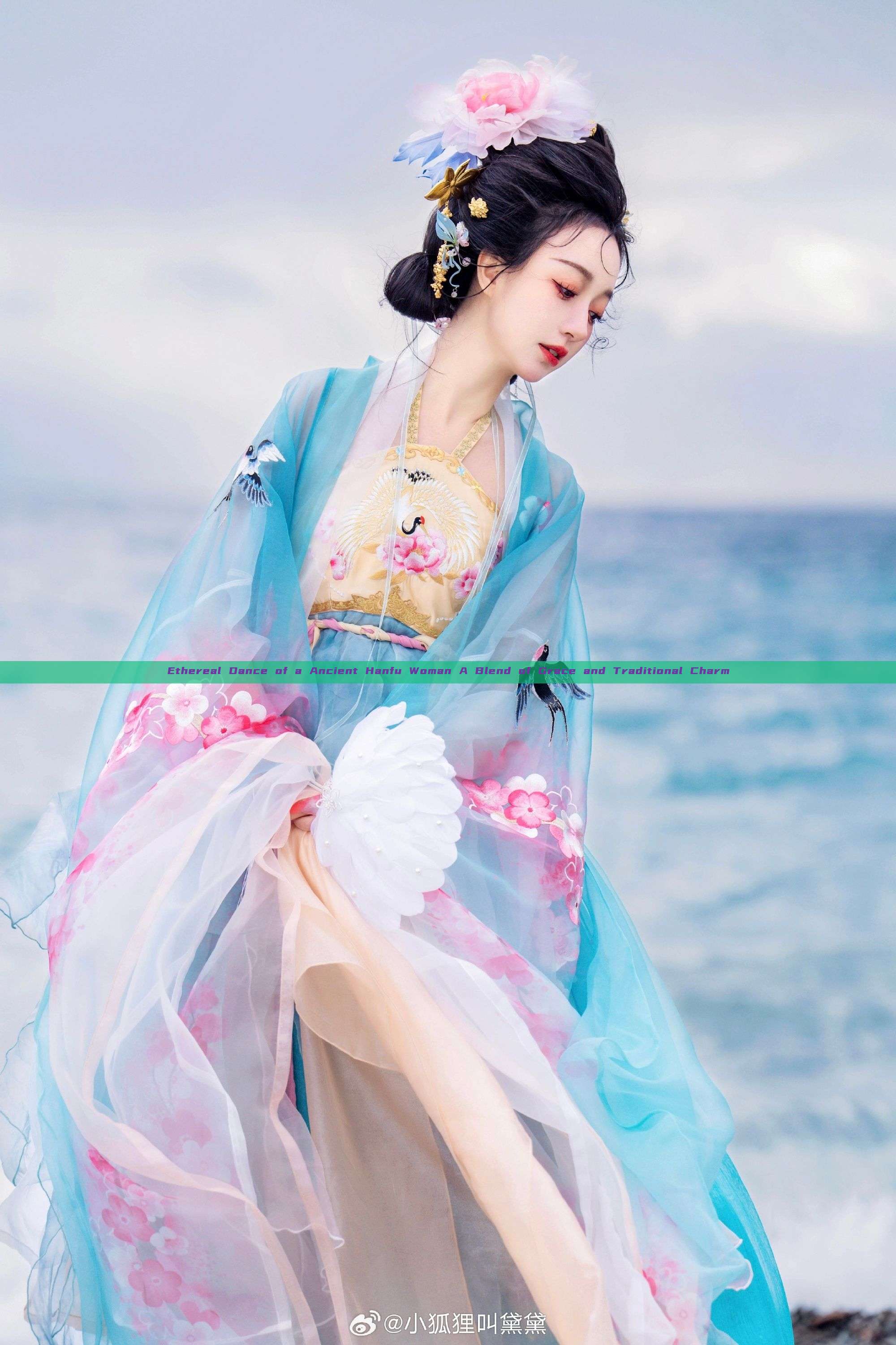 Ethereal Dance of a Ancient Hanfu Woman A Blend of Grace and Traditional Charm Ethereal Dance of a Ancient Hanfu Woman A Blend of Grace and Traditional Charm