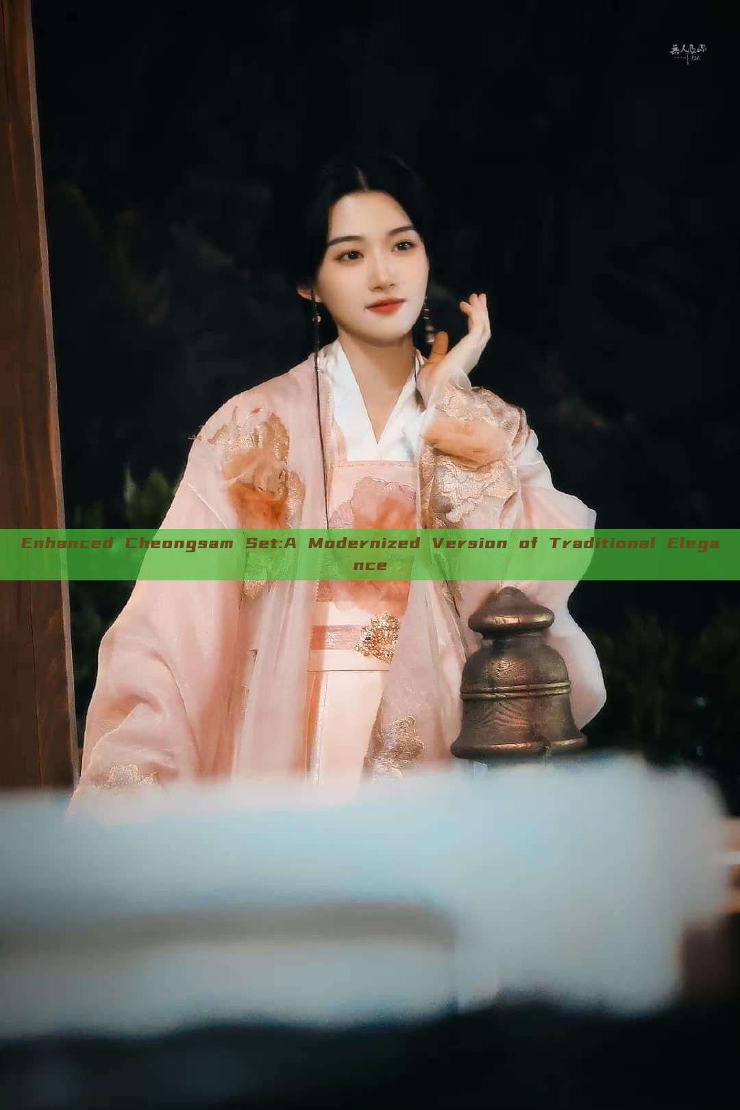 Enhanced Cheongsam Set:A Modernized Version of Traditional Elegance Enhanced Cheongsam Set:A Modernized Version of Traditional Elegance