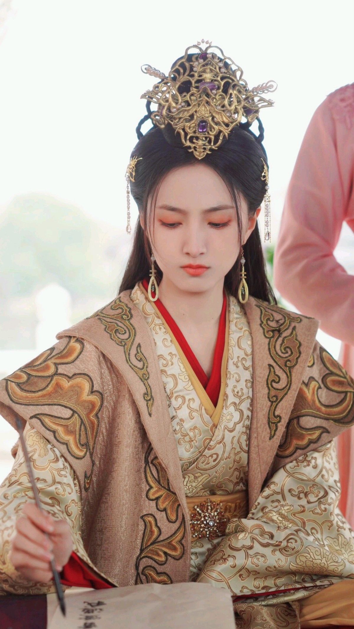Peony Blossom Patterned Ma-Mian Skirt:A Blend of Tradition and Elegance Peony Blossom Patterned Ma-Mian Skirt:A Blend of Tradition and Elegance