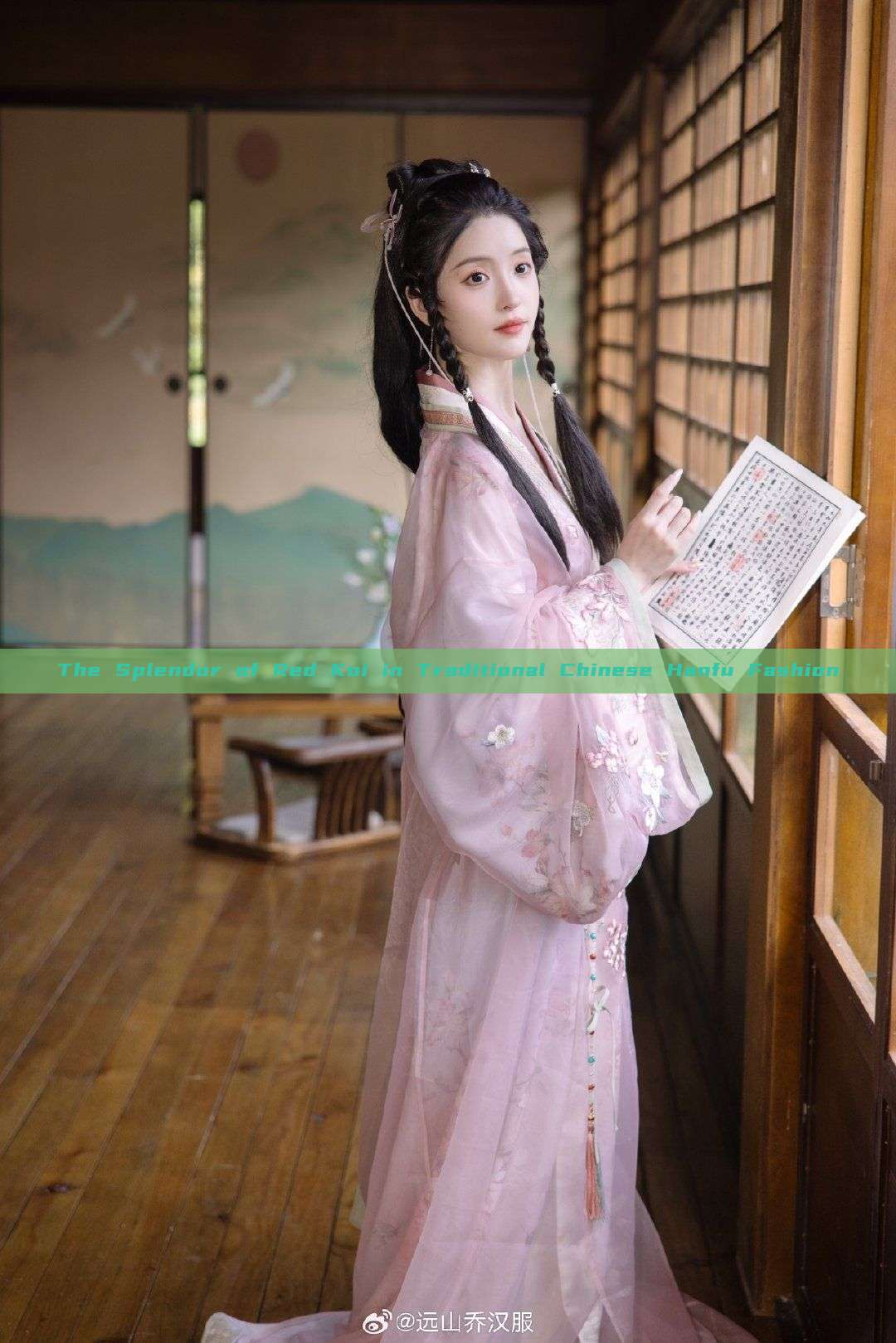 The Splendor of Red Koi in Traditional Chinese Hanfu Fashion The Splendor of Red Koi in Traditional Chinese Hanfu Fashion