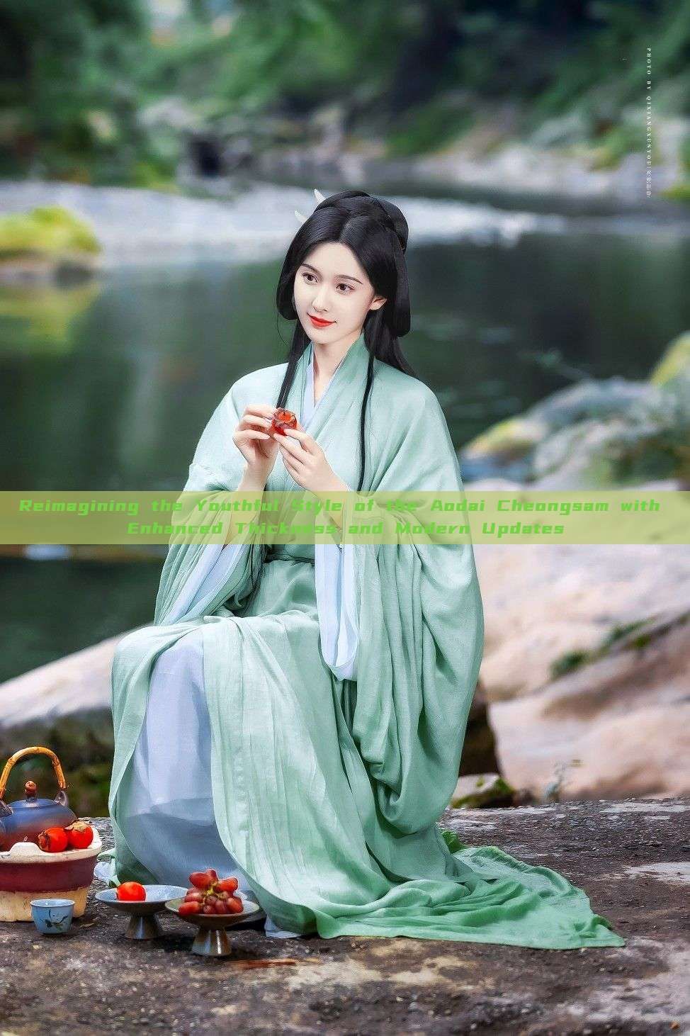 Reimagining the Youthful Style of the Aodai Cheongsam with Enhanced Thickness and Modern Updates Reimagining the Youthful Style of the Aodai Cheongsam with Enhanced Thickness and Modern Updates