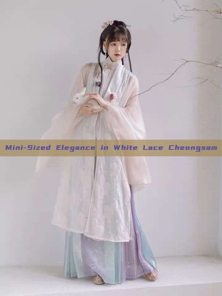 Mini-Sized Elegance in White Lace Cheongsam