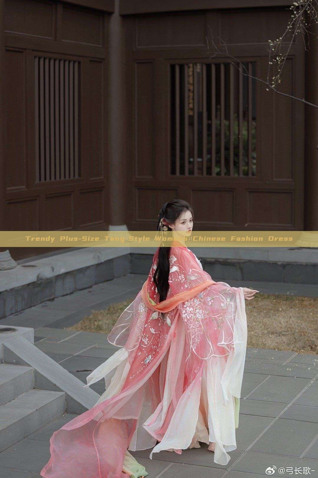 Trendy Plus-Size Tang-Style Womens Chinese Fashion Dress Trendy Plus-Size Tang-Style Womens Chinese Fashion Dress