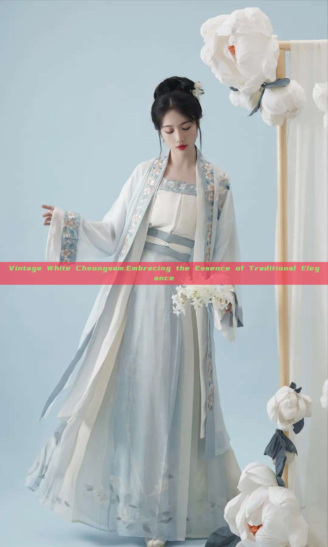 Vintage White Cheongsam:Embracing the Essence of Traditional Elegance Vintage White Cheongsam:Embracing the Essence of Traditional Elegance