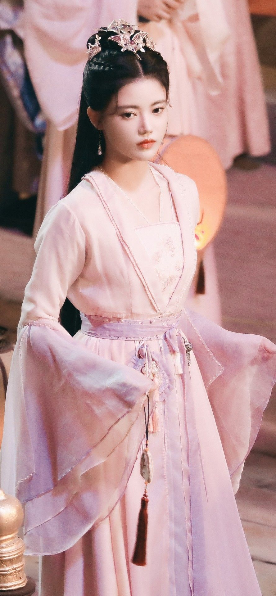 The Dominating Empress of Hanfu,a Feminine Sword-Wielding Legend The Dominating Empress of Hanfu,a Feminine Sword-Wielding Legend
