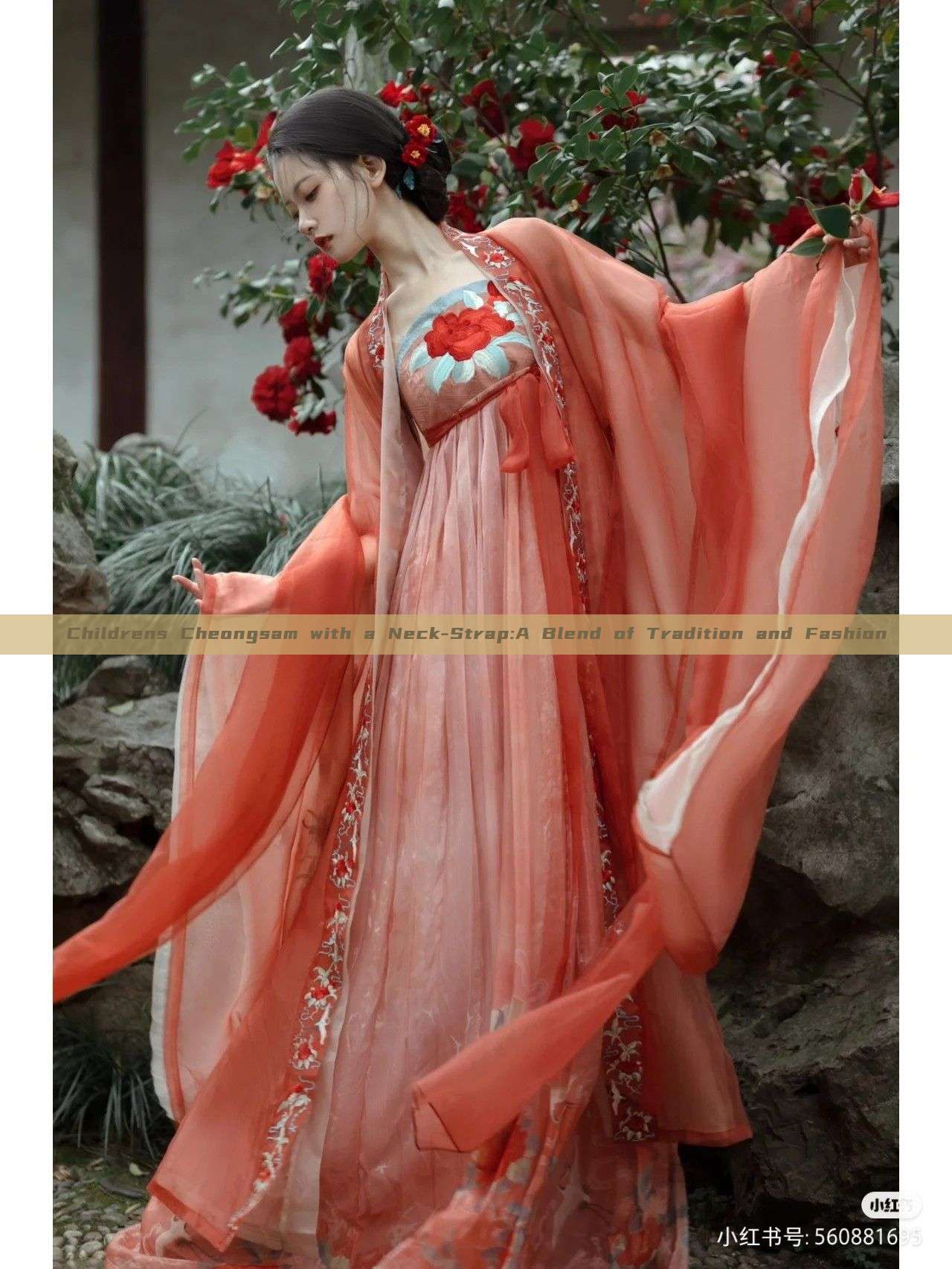 Childrens Cheongsam with a Neck-Strap:A Blend of Tradition and Fashion Childrens Cheongsam with a Neck-Strap:A Blend of Tradition and Fashion