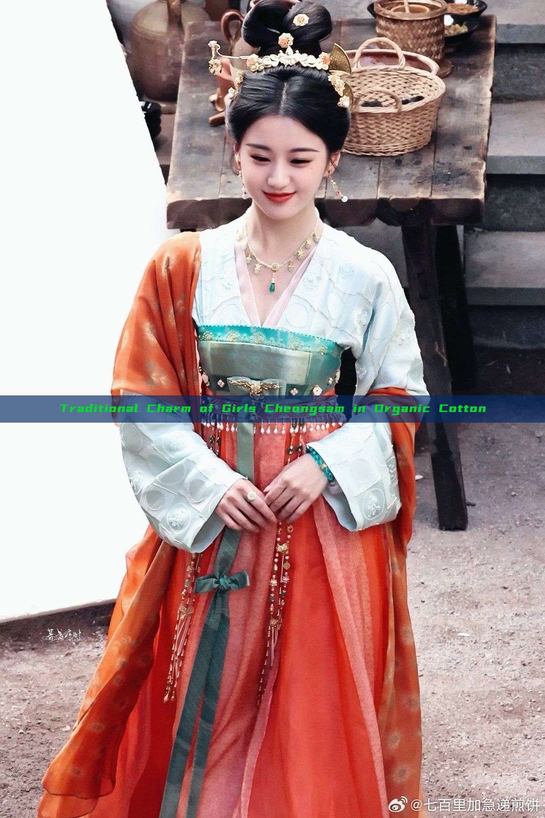 Traditional Charm of Girls Cheongsam in Organic Cotton Traditional Charm of Girls Cheongsam in Organic Cotton