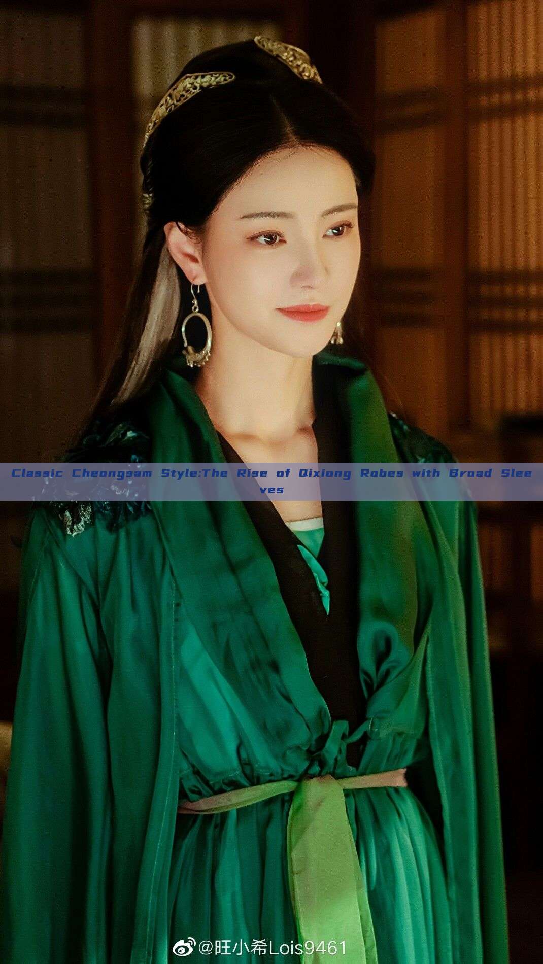 Classic Cheongsam Style:The Rise of Qixiong Robes with Broad Sleeves Classic Cheongsam Style:The Rise of Qixiong Robes with Broad Sleeves