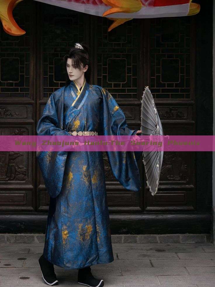 Wang Zhaojuns Hanfu:The Soaring Phoenix Wang Zhaojuns Hanfu:The Soaring Phoenix