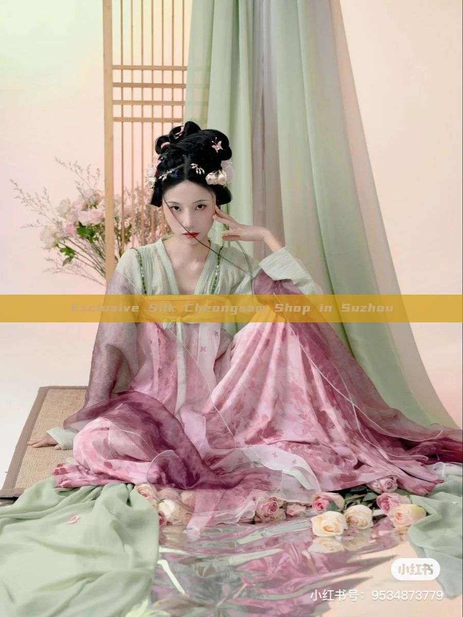 Exclusive Silk Cheongsam Shop in Suzhou Exclusive Silk Cheongsam Shop in Suzhou