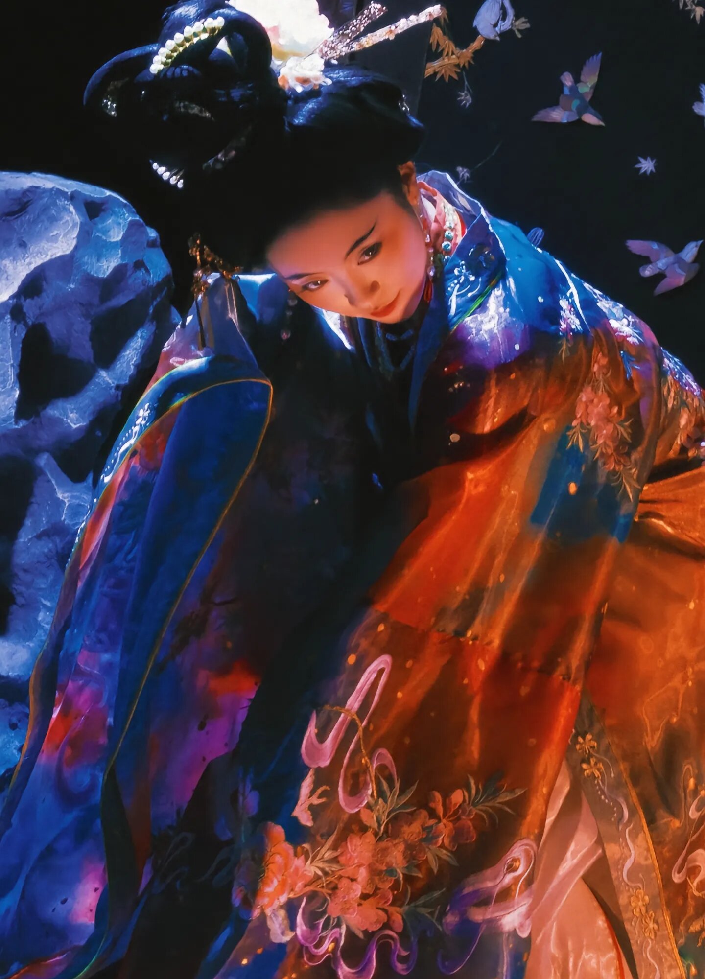 Hanfu Costumes and Lantern Accessories:A Spotlight on Traditional Chinese Culture Hanfu Costumes and Lantern Accessories:A Spotlight on Traditional Chinese Culture