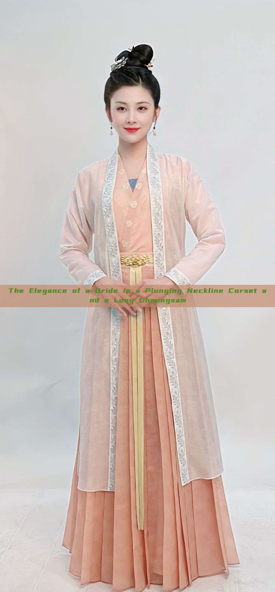 The Elegance of a Bride in a Plunging Neckline Corset and a Long Cheongsam The Elegance of a Bride in a Plunging Neckline Corset and a Long Cheongsam
