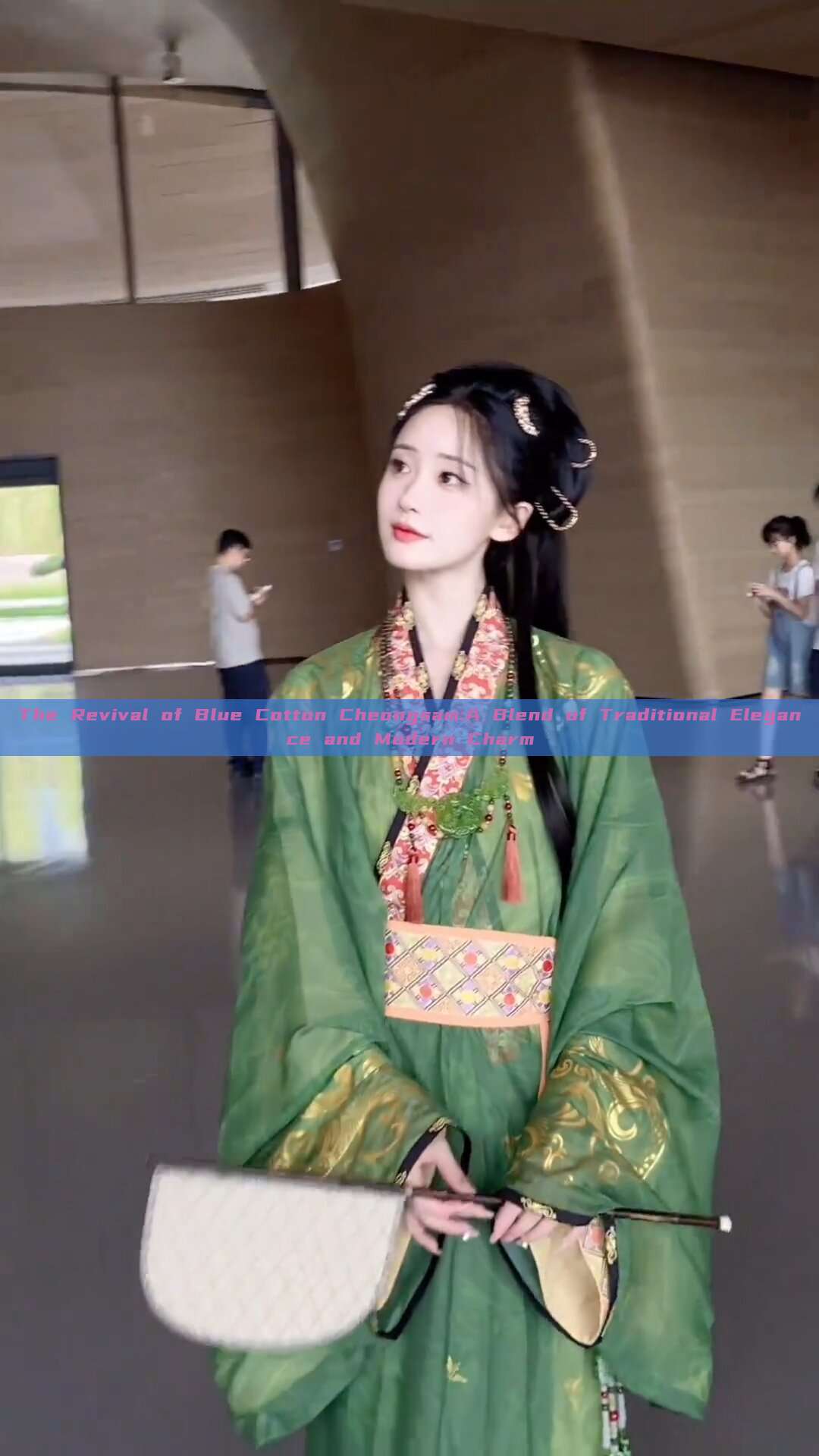 The Revival of Blue Cotton Cheongsam:A Blend of Traditional Elegance and Modern Charm The Revival of Blue Cotton Cheongsam:A Blend of Traditional Elegance and Modern Charm