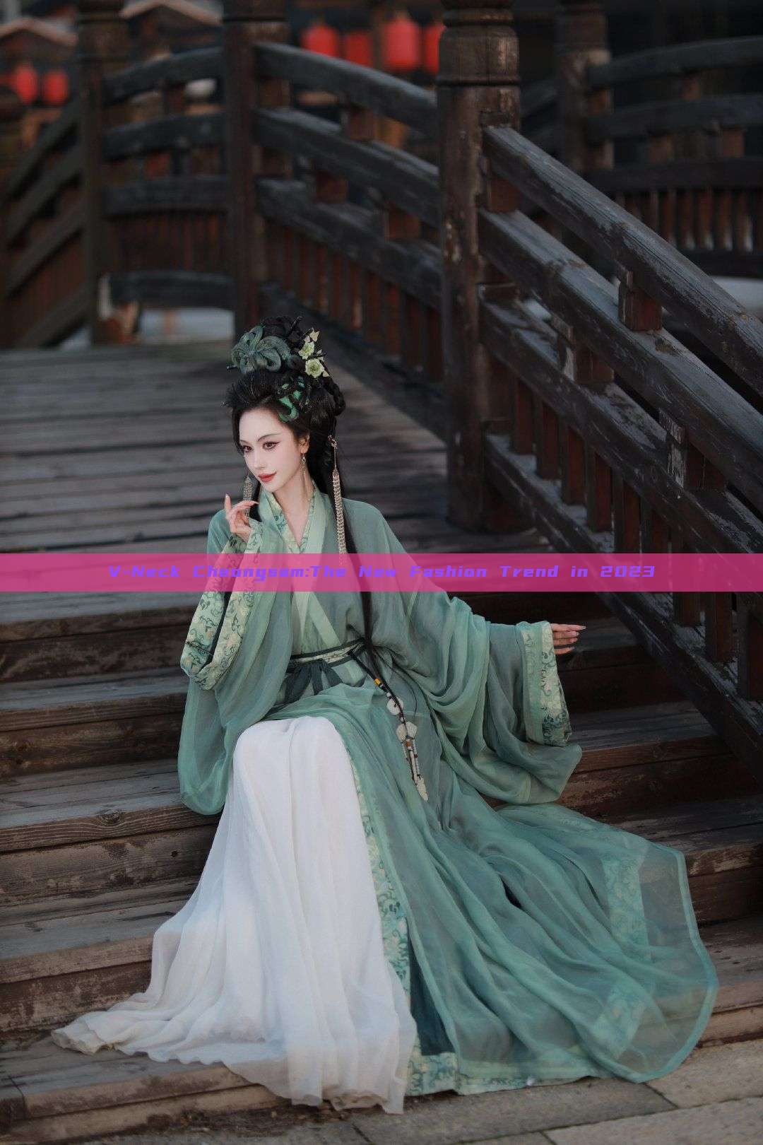V-Neck Cheongsam:The New Fashion Trend in 2023 V-Neck Cheongsam:The New Fashion Trend in 2023