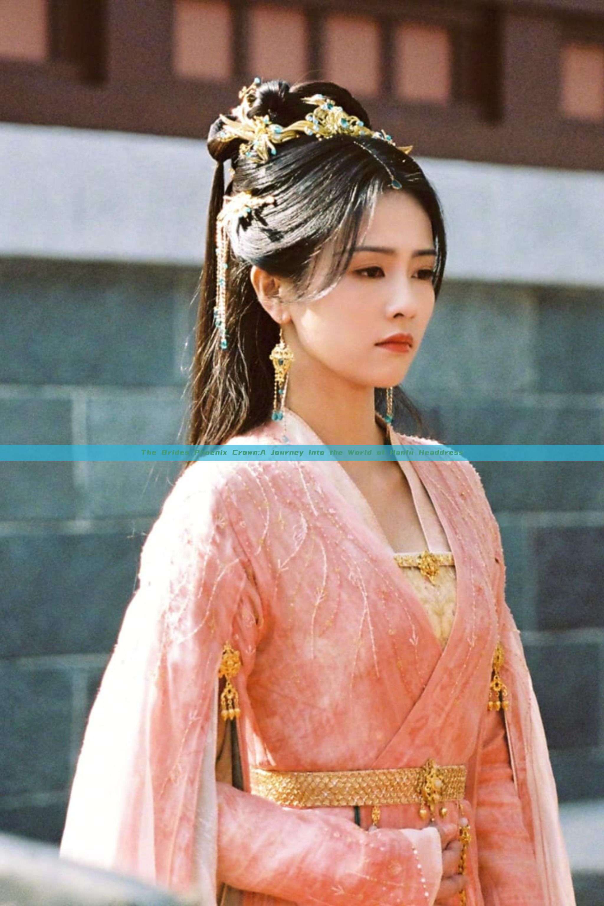 The Brides Phoenix Crown:A Journey into the World of Hanfu Headdress The Brides Phoenix Crown:A Journey into the World of Hanfu Headdress