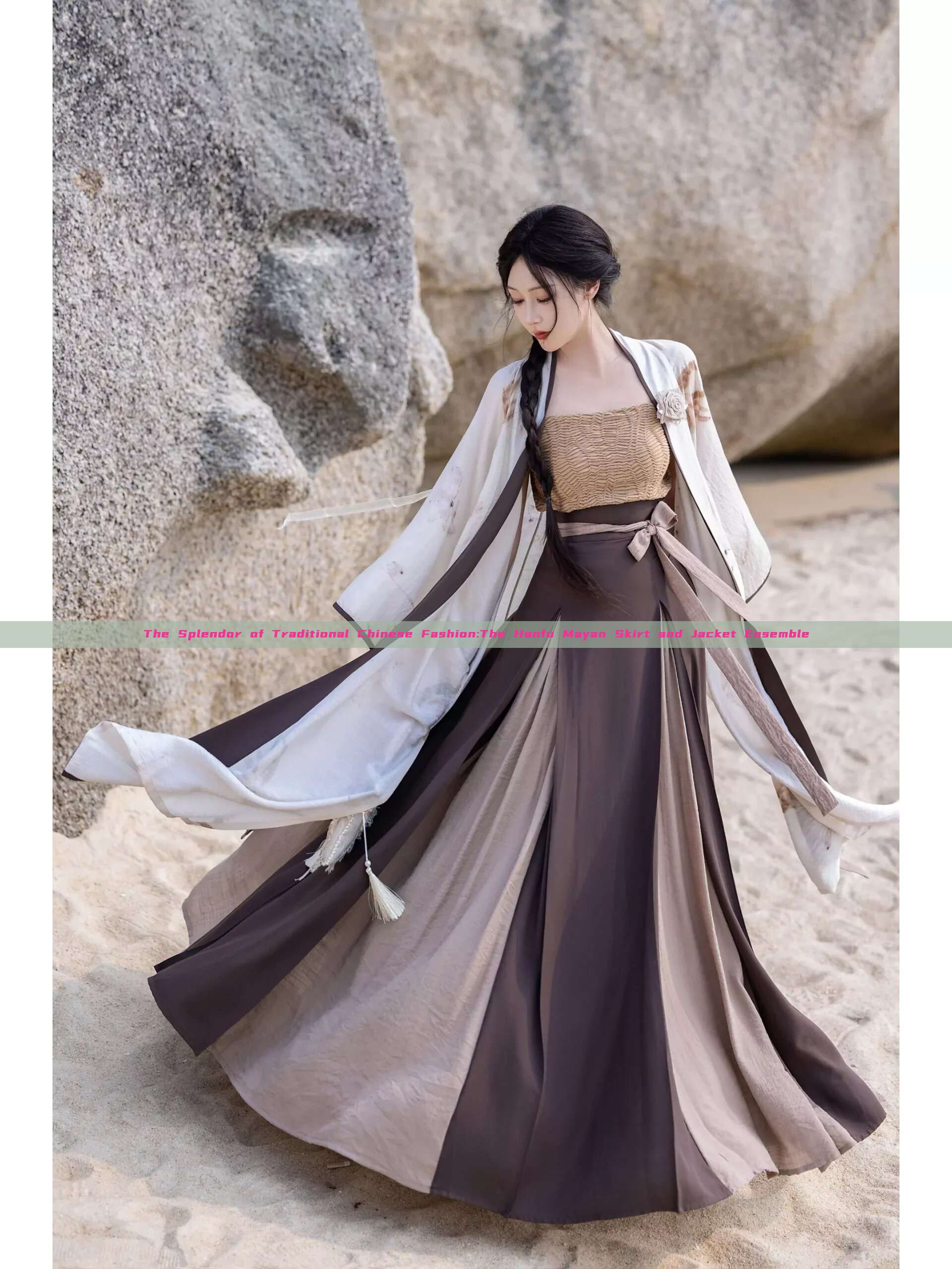 The Splendor of Traditional Chinese Fashion:The Hanfu Mayan Skirt and Jacket Ensemble The Splendor of Traditional Chinese Fashion:The Hanfu Mayan Skirt and Jacket Ensemble