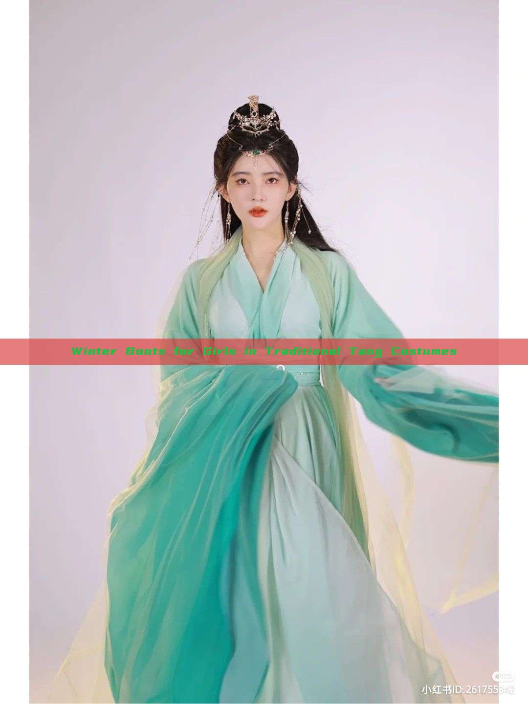 Winter Boots for Girls in Traditional Tang Costumes Winter Boots for Girls in Traditional Tang Costumes