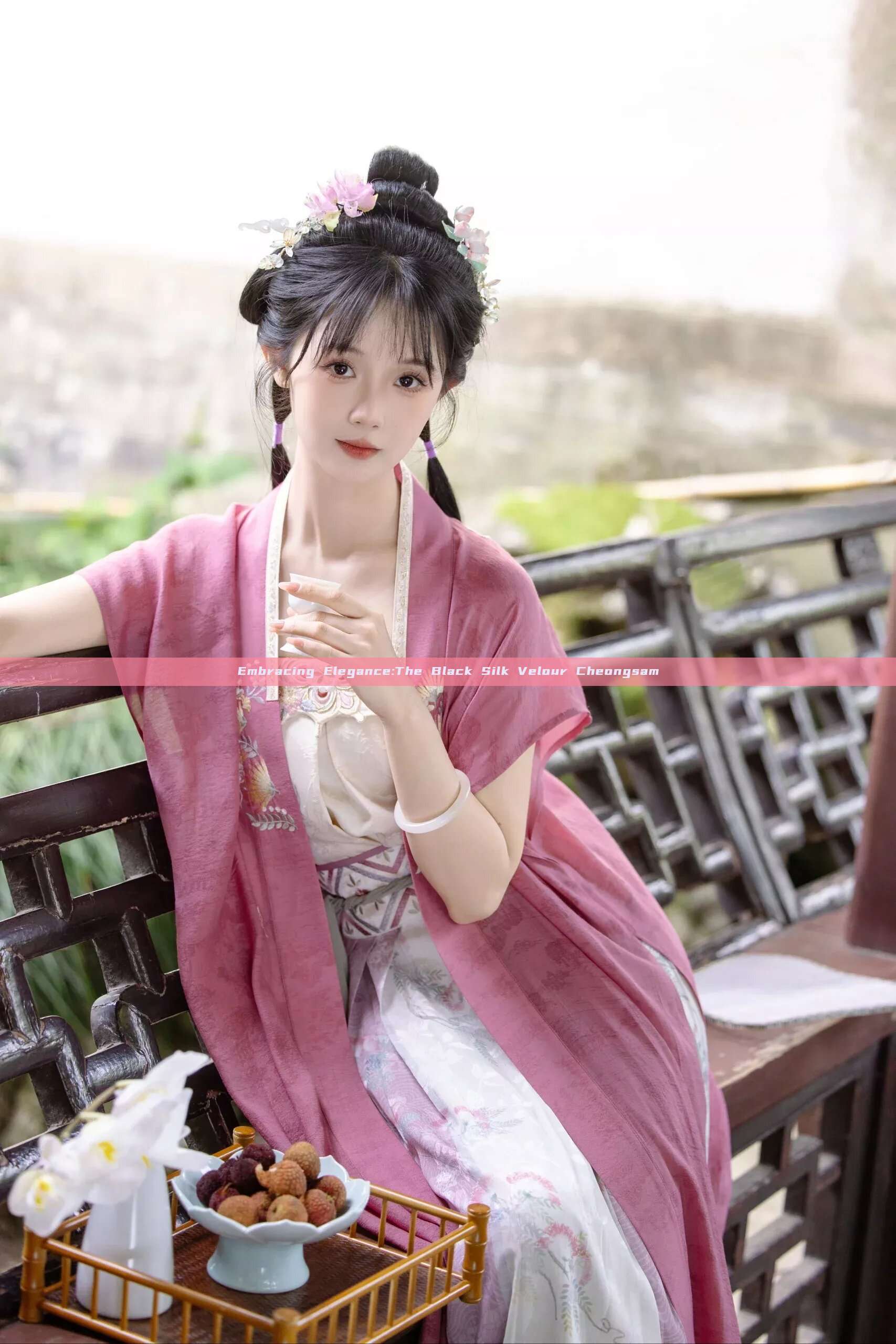 Embracing Elegance:The Black Silk Velour Cheongsam Embracing Elegance:The Black Silk Velour Cheongsam