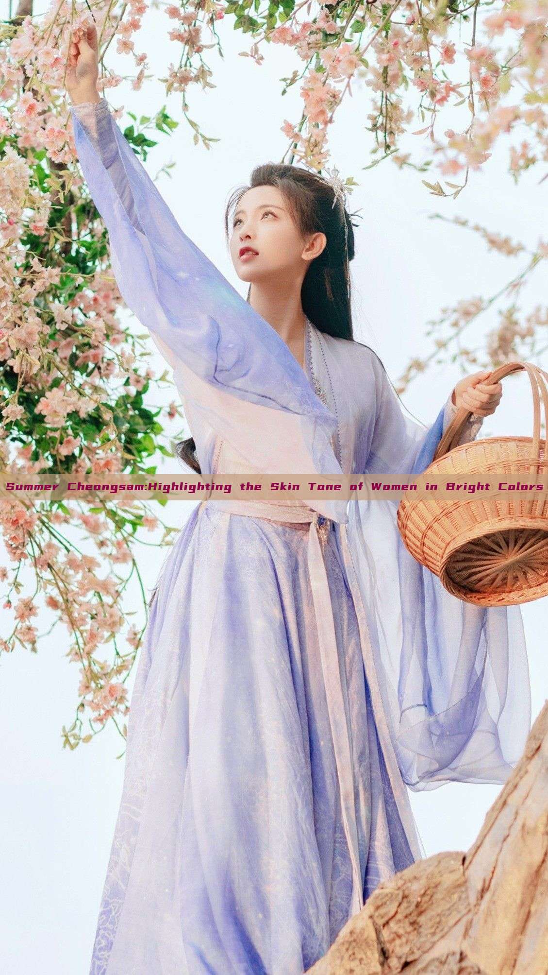 Summer Cheongsam:Highlighting the Skin Tone of Women in Bright Colors Summer Cheongsam:Highlighting the Skin Tone of Women in Bright Colors