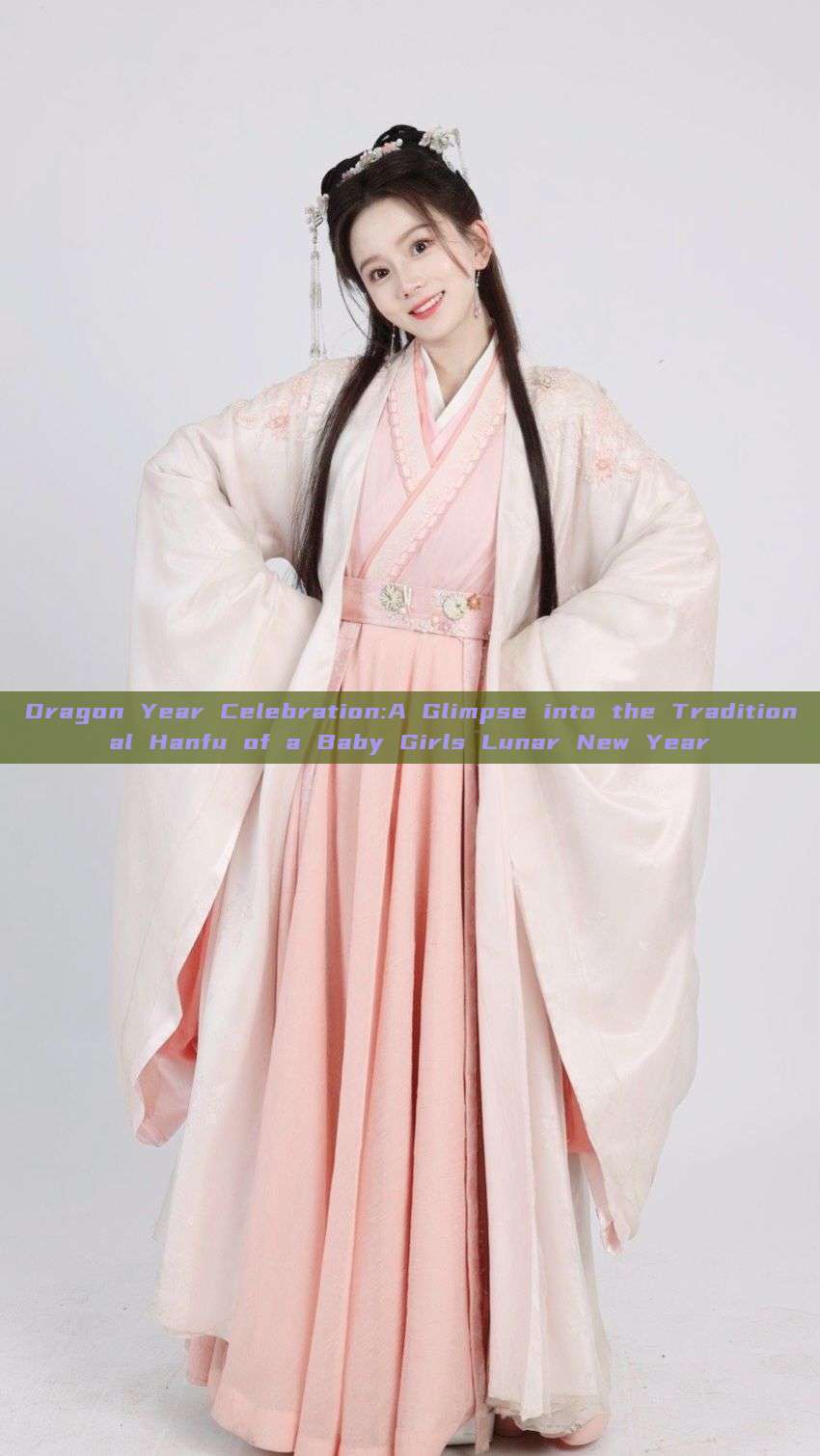 Dragon Year Celebration:A Glimpse into the Traditional Hanfu of a Baby Girls Lunar New Year Dragon Year Celebration:A Glimpse into the Traditional Hanfu of a Baby Girls Lunar New Year