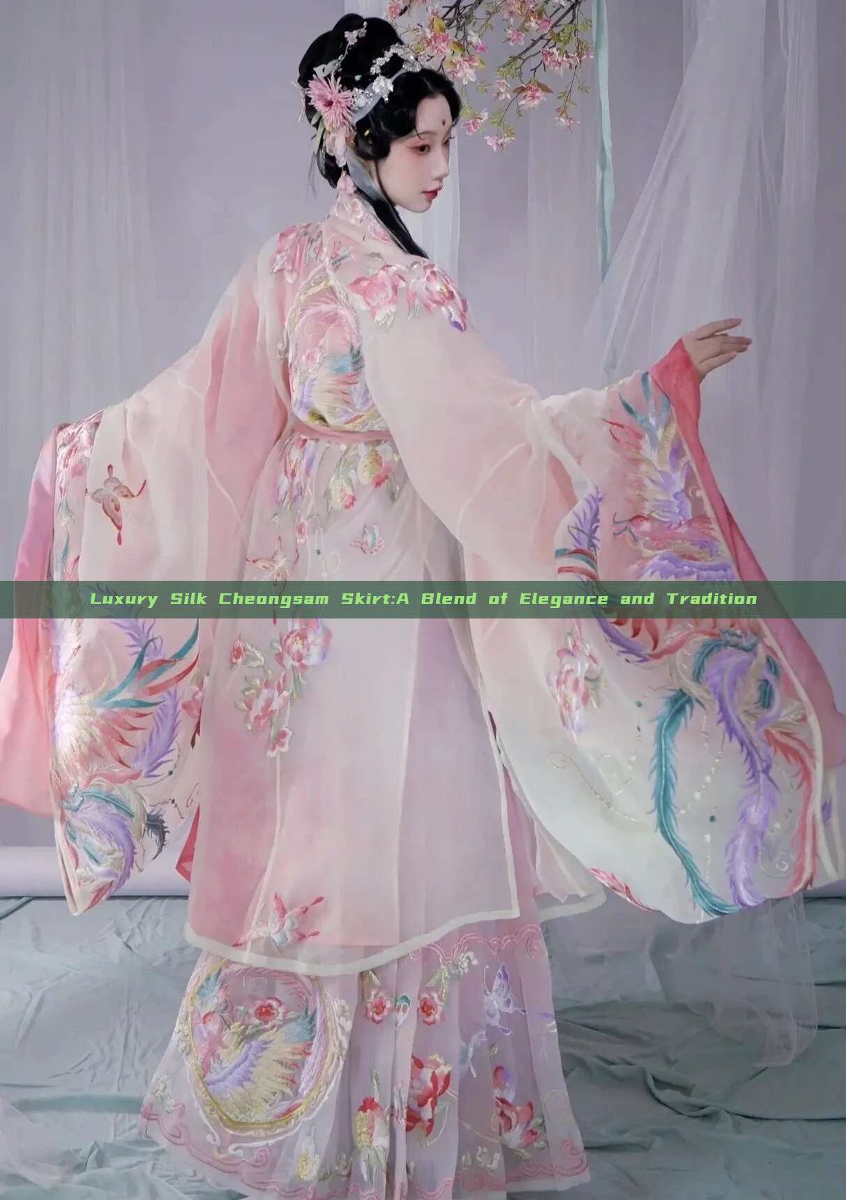 Luxury Silk Cheongsam Skirt:A Blend of Elegance and Tradition Luxury Silk Cheongsam Skirt:A Blend of Elegance and Tradition