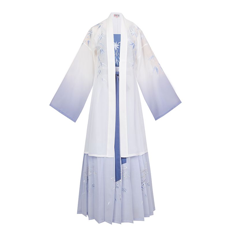 Plus Size Fashion:The Charm of Traditional Cheongsam Blouses for Full-Figured Women Plus Size Fashion:The Charm of Traditional Cheongsam Blouses for Full-Figured Women