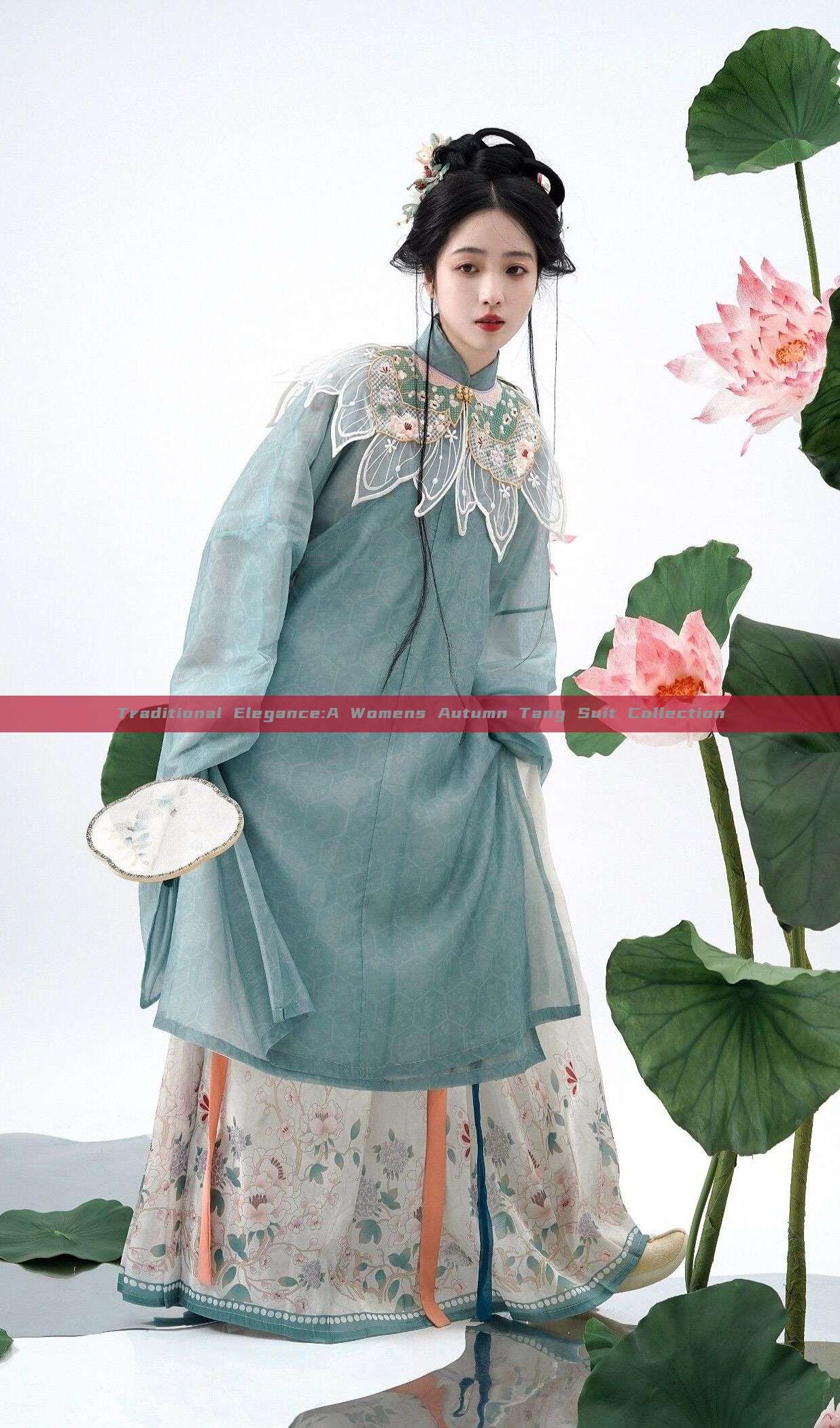 Traditional Elegance:A Womens Autumn Tang Suit Collection Traditional Elegance:A Womens Autumn Tang Suit Collection