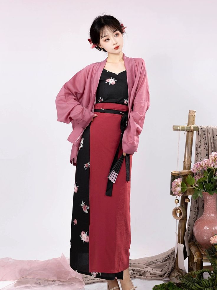 The Evolution of White Short-Style Cheongsam:A Fashionable Journey Through Traditional Elegance The Evolution of White Short-Style Cheongsam:A Fashionable Journey Through Traditional Elegance
