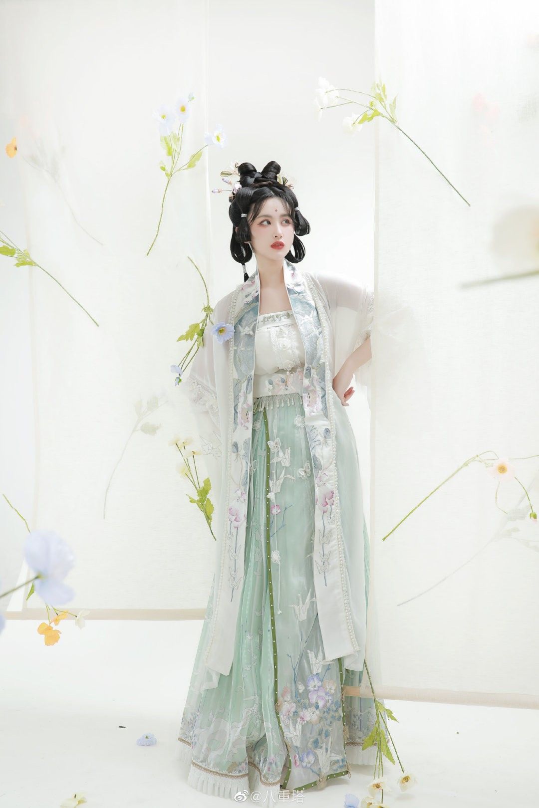 Changyun Xis Original Hanfu:A Journey Through Traditional Elegance Changyun Xis Original Hanfu:A Journey Through Traditional Elegance
