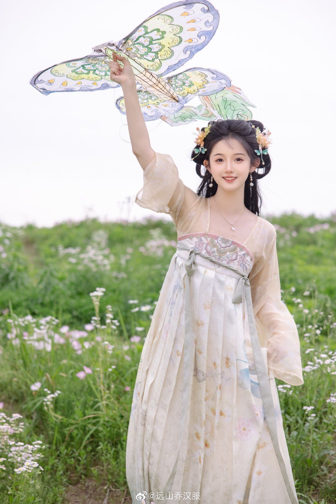 Elegance of the Ancient汉服女装,时光倒流的美人 Elegance of the Ancient汉服女装,时光倒流的美人