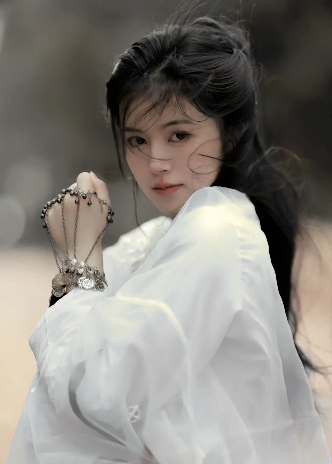 The Evolution of Qipao with Bubble-袖设计,时尚与传统的融合创新 The Evolution of Qipao with Bubble-袖设计,时尚与传统的融合创新