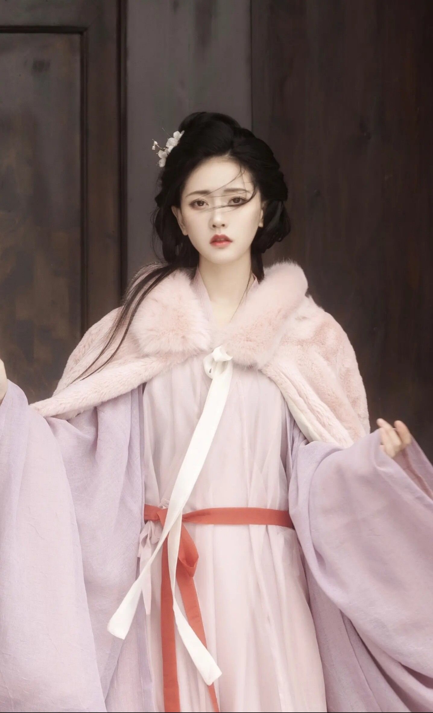 The Splendid Splendor of Hanfu:The Flower-Decorated Double-Piece Skirt of the Song Dynastys Xuanqun The Splendid Splendor of Hanfu:The Flower-Decorated Double-Piece Skirt of the Song Dynastys Xuanqun