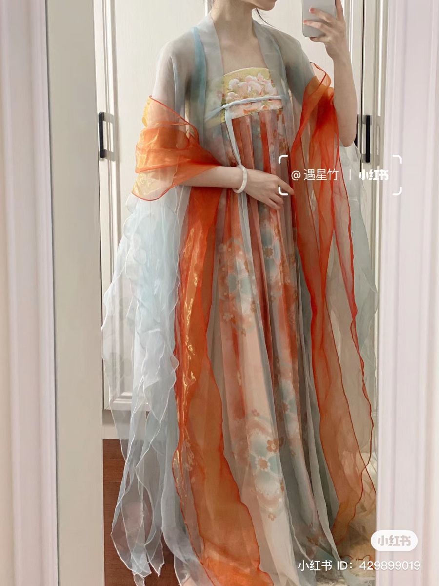 The Evolution of Cheongsam:Modern A-line Skirt with a Traditional Twist The Evolution of Cheongsam:Modern A-line Skirt with a Traditional Twist