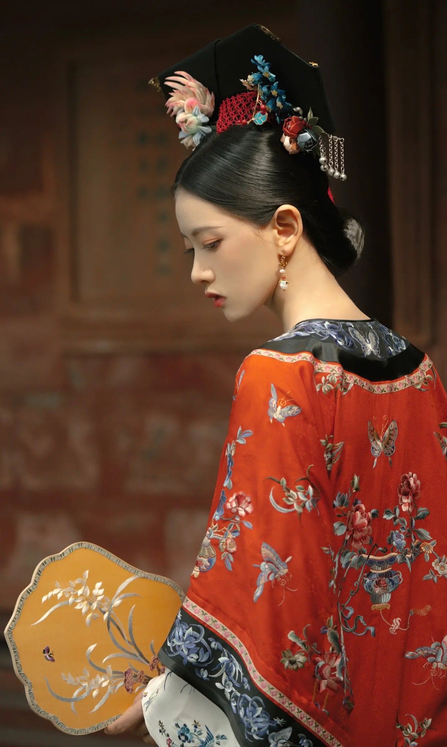 Embracing the Summer in a Long Cheongsam:A Guide to Styling Long Qipao for Summer Embracing the Summer in a Long Cheongsam:A Guide to Styling Long Qipao for Summer