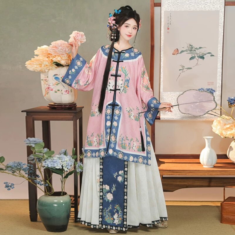 The Evolution of Broken-Shoulder Cheongsam Pattern:A Journey Through Traditional and Modern Design The Evolution of Broken-Shoulder Cheongsam Pattern:A Journey Through Traditional and Modern Design