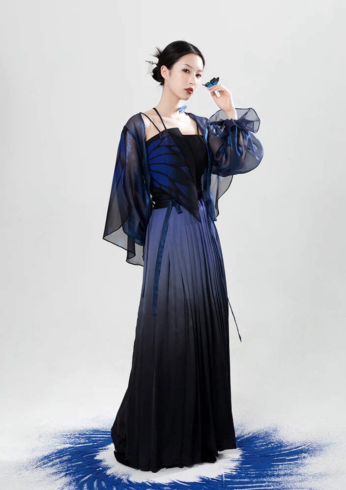 Reinventing the Cheongsam:The Fusion of Cotton and Hemp with Traditional Ethnic Style Reinventing the Cheongsam:The Fusion of Cotton and Hemp with Traditional Ethnic Style