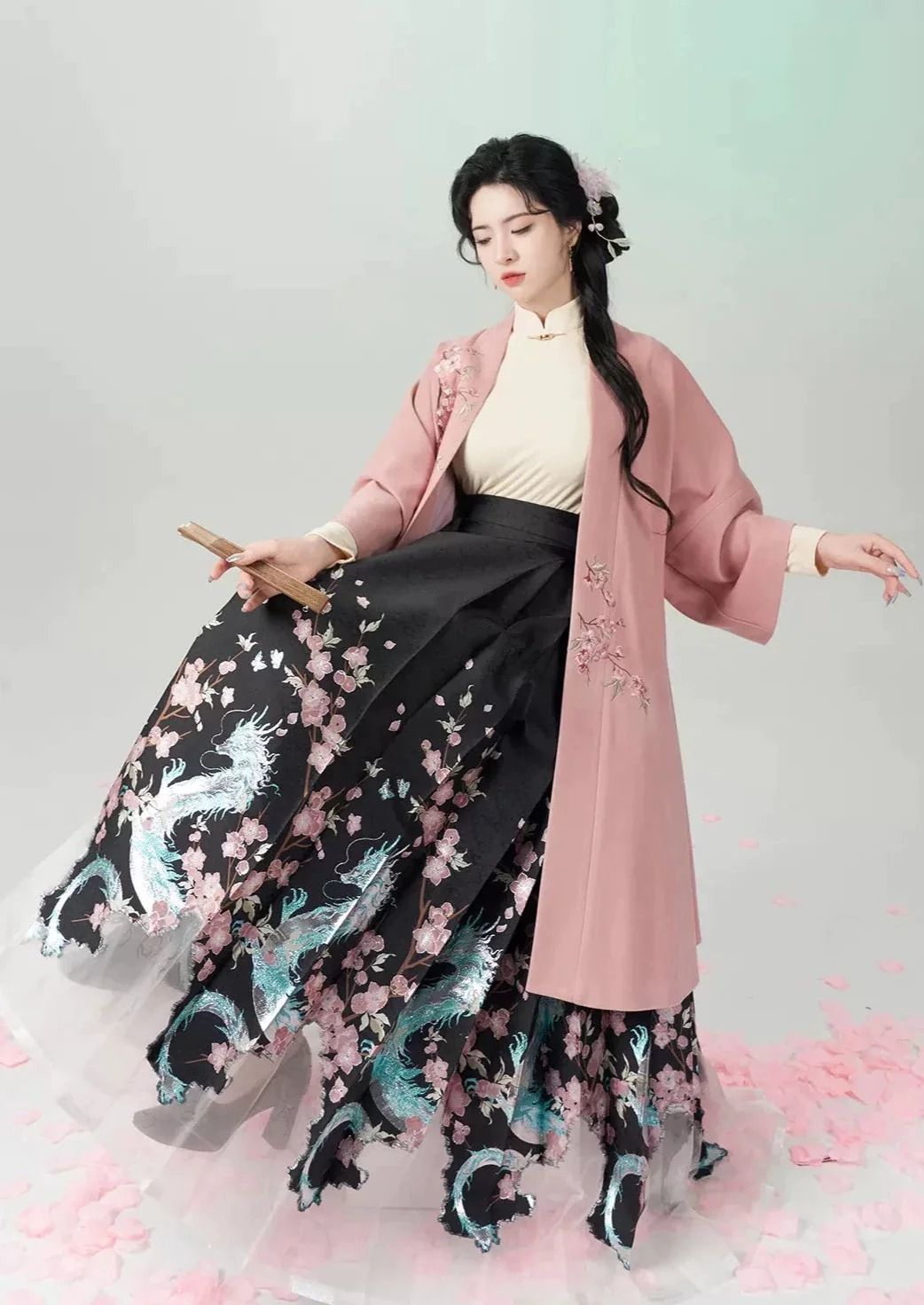 The Enchantment of a Hanfu Bride in Ancient Wedding Gown The Enchantment of a Hanfu Bride in Ancient Wedding Gown