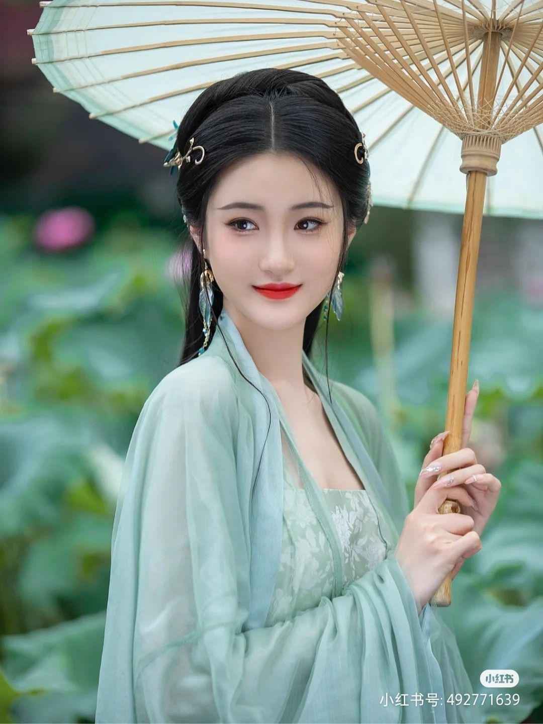 Hanfu Song Style:Authentic and Affordable Prices for the Modern Age Hanfu Song Style:Authentic and Affordable Prices for the Modern Age