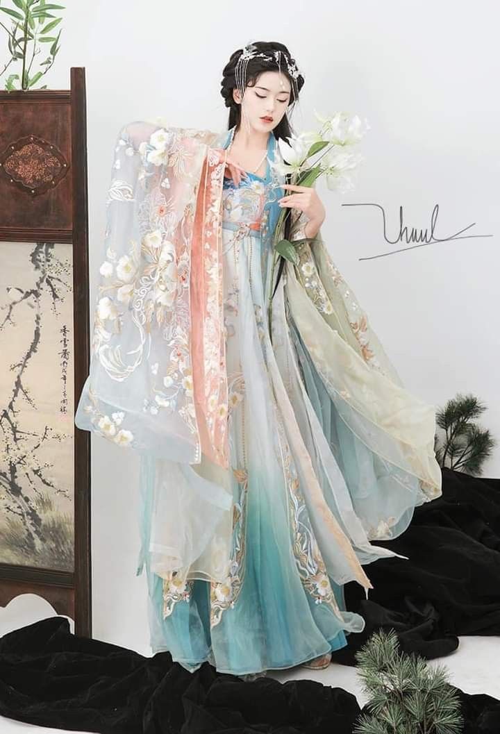 The Splendor of Hanfu Headdress:A Guide to Childrens Hair Accessories for Girls The Hair Crown The Splendor of Hanfu Headdress:A Guide to Childrens Hair Accessories for Girls The Hair Crown