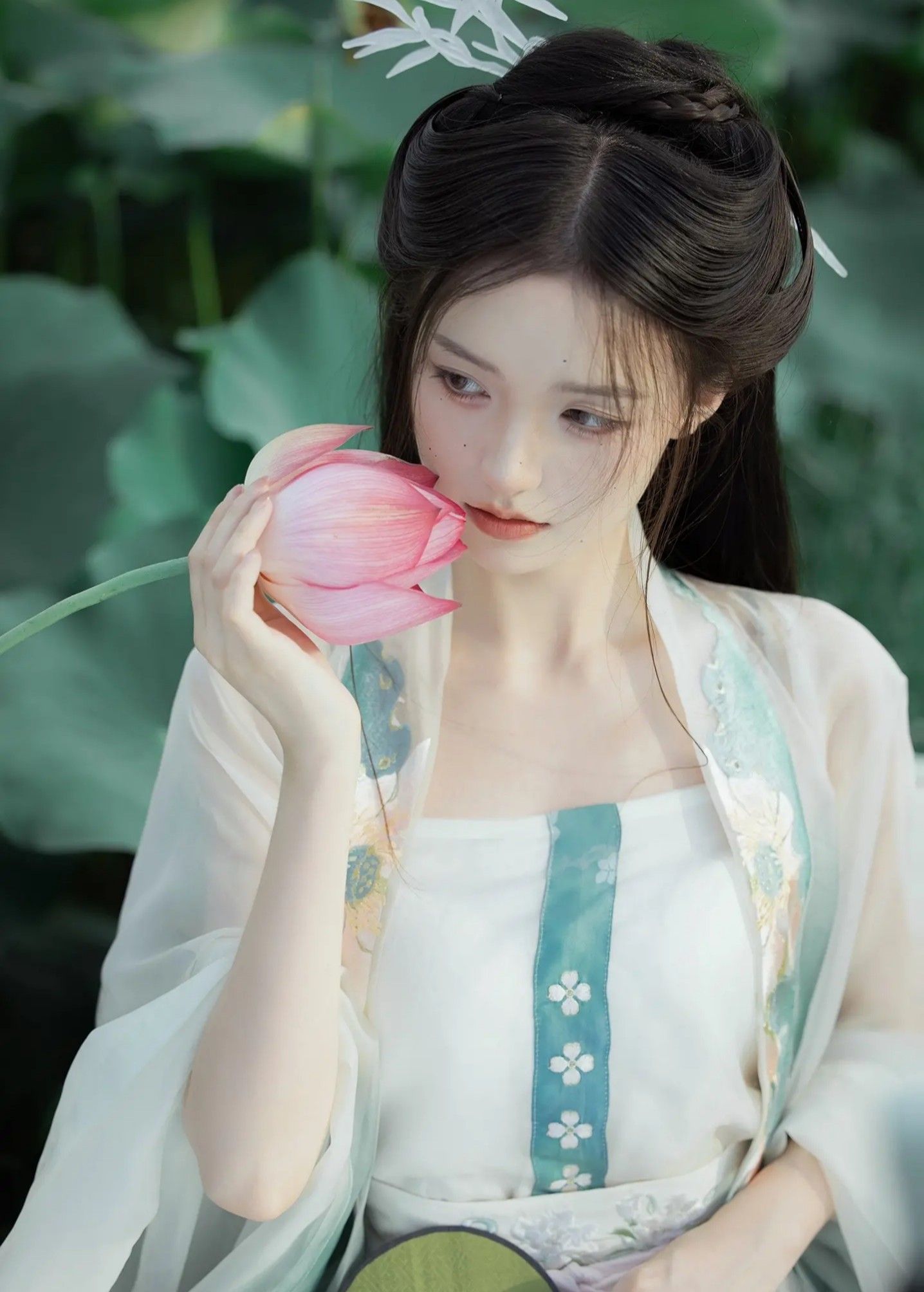Summer Set of Girls Modified Cheongsam:A Blend of Tradition and Modernity Summer Set of Girls Modified Cheongsam:A Blend of Tradition and Modernity