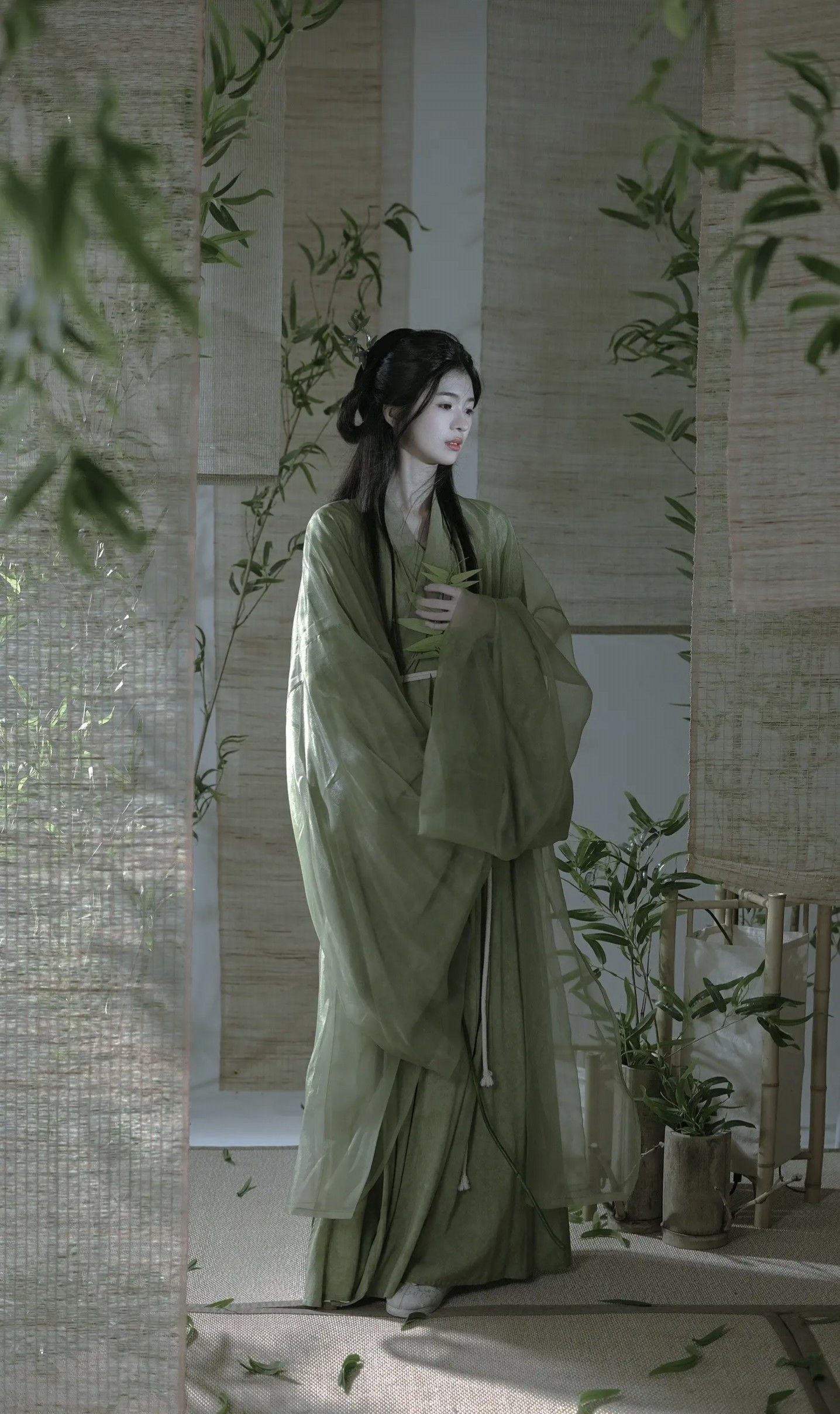 Childrens Hanfu Dress:The Elegance of Traditional Chinese Fashion for Girls Childrens Hanfu Dress:The Elegance of Traditional Chinese Fashion for Girls