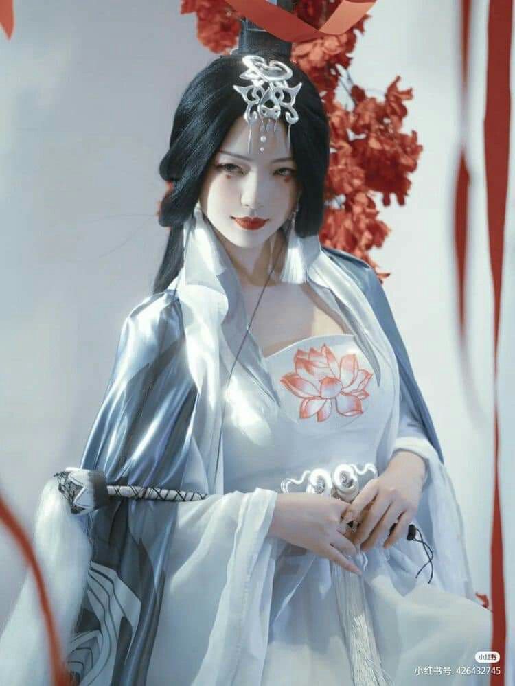 Embracing Traditional Hanfu Fashion for Plus-Size and Short-Stature Individuals Embracing Traditional Hanfu Fashion for Plus-Size and Short-Stature Individuals