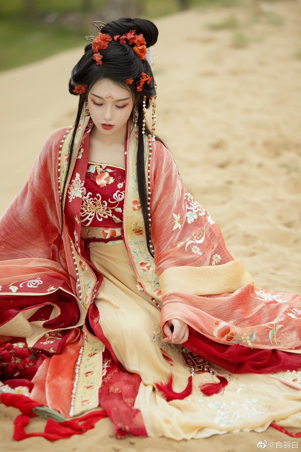 Original Qiong Yu Xue Jian Hanfu:A Journey Through Time in Traditional Elegance Original Qiong Yu Xue Jian Hanfu:A Journey Through Time in Traditional Elegance