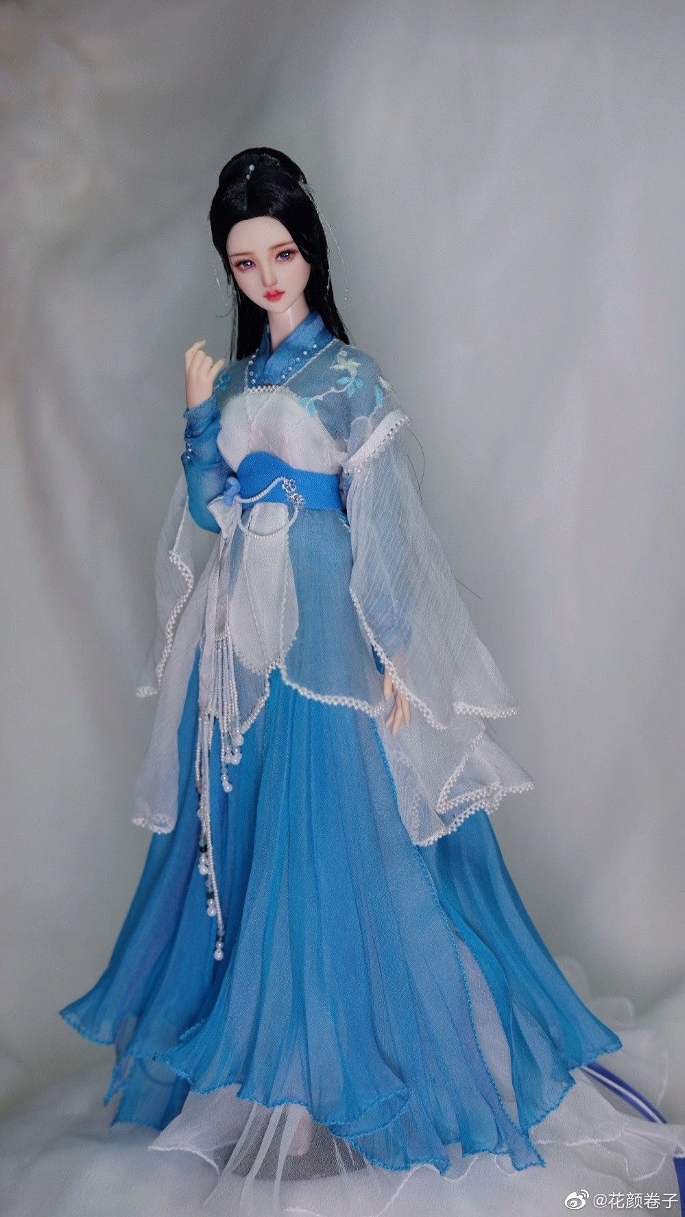 The Splendor of Hanfu:The Elegant Attire of Women in the Han Dynasty