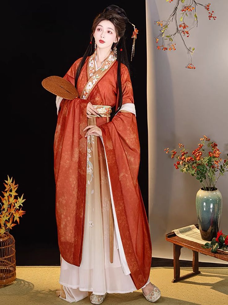 Petite-sized Shawl Cheongsam:A Fashionable Take on Traditional Elegance Petite-sized Shawl Cheongsam:A Fashionable Take on Traditional Elegance