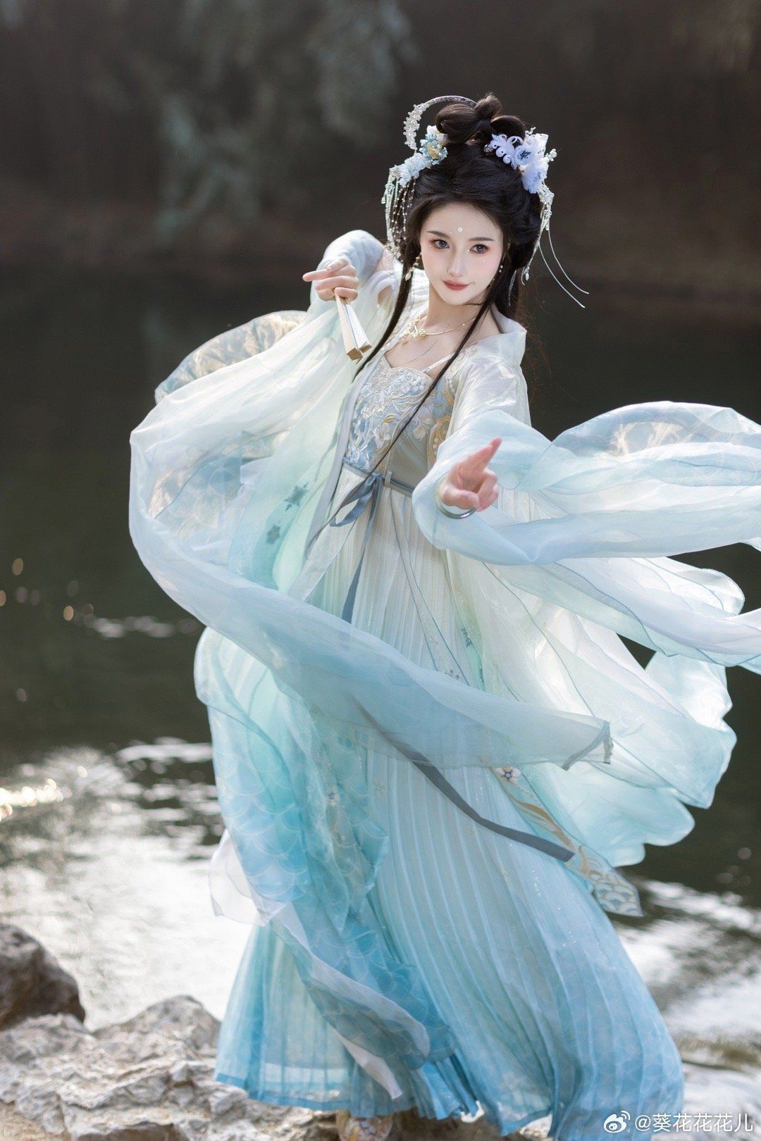 Plus Size Qipao:The Elegance of Big Size Chinese Traditional Dress Plus Size Qipao:The Elegance of Big Size Chinese Traditional Dress