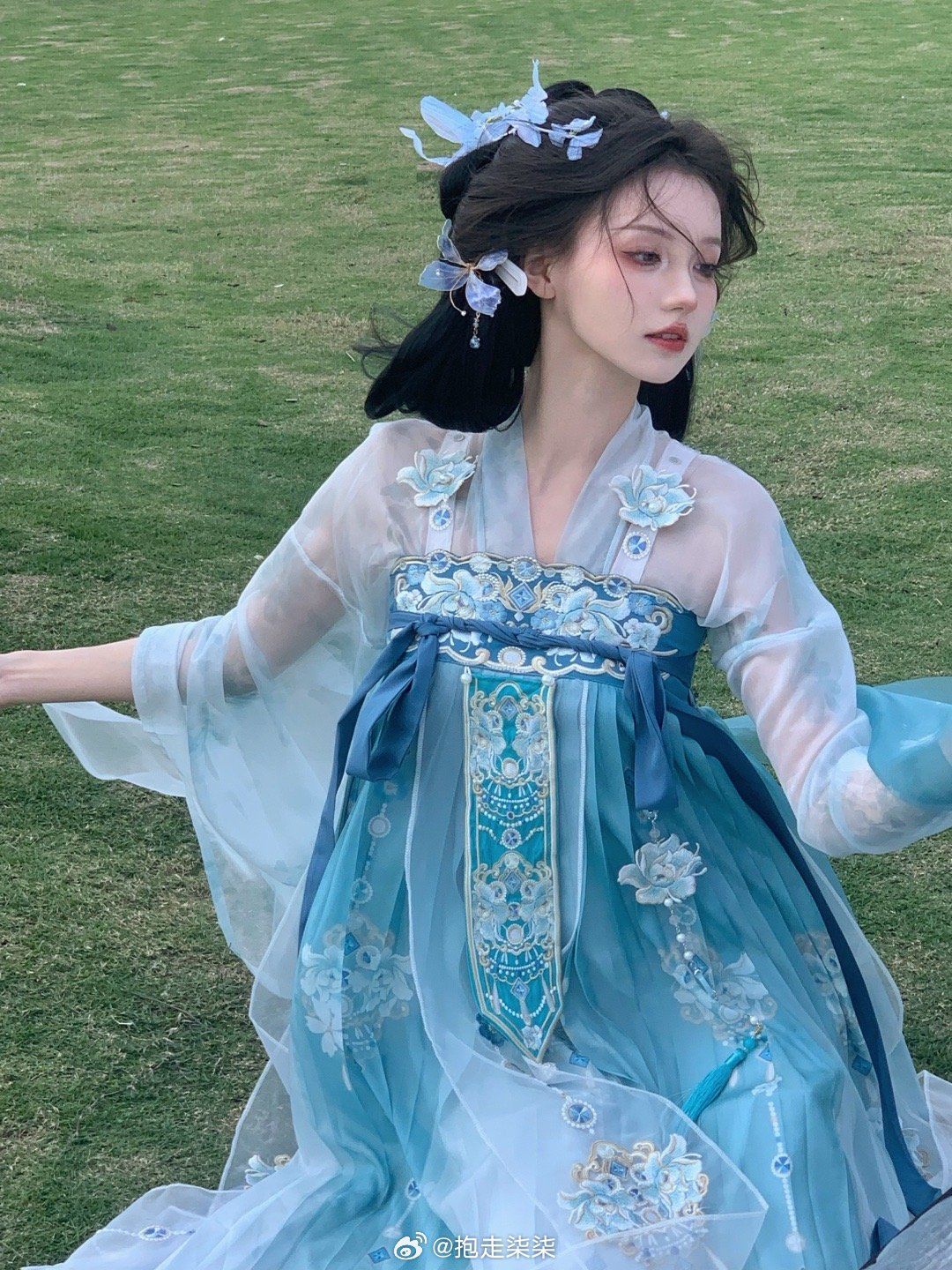 Traditional Charm Meets Modern Elegance:The Evolution of Girls Cheongsam Gowns Traditional Charm Meets Modern Elegance:The Evolution of Girls Cheongsam Gowns