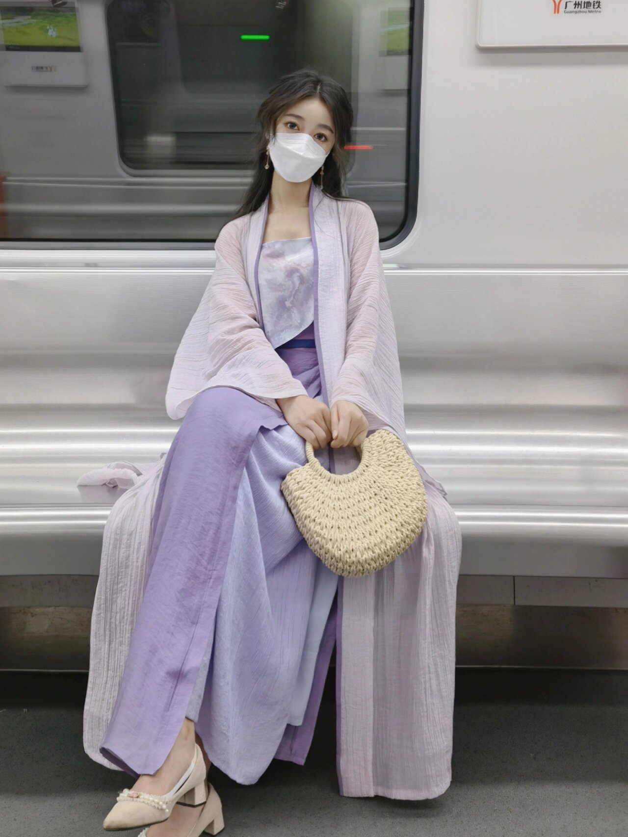 A Blue Ancient-Style Hanfu Girl:A Glimpse into Traditional Chinese Beauty A Blue Ancient-Style Hanfu Girl:A Glimpse into Traditional Chinese Beauty