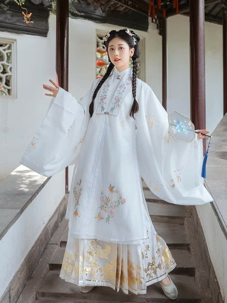 Festive Mamenqun Ensemble:Unceasing Sales for the Spring Festival Festive Mamenqun Ensemble:Unceasing Sales for the Spring Festival